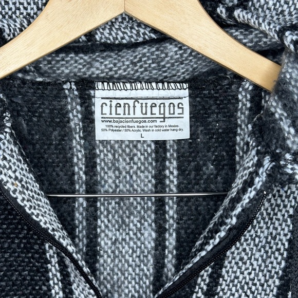 NWT Old School Baja Zippered Hooded Jacket - Picture 2 of 4